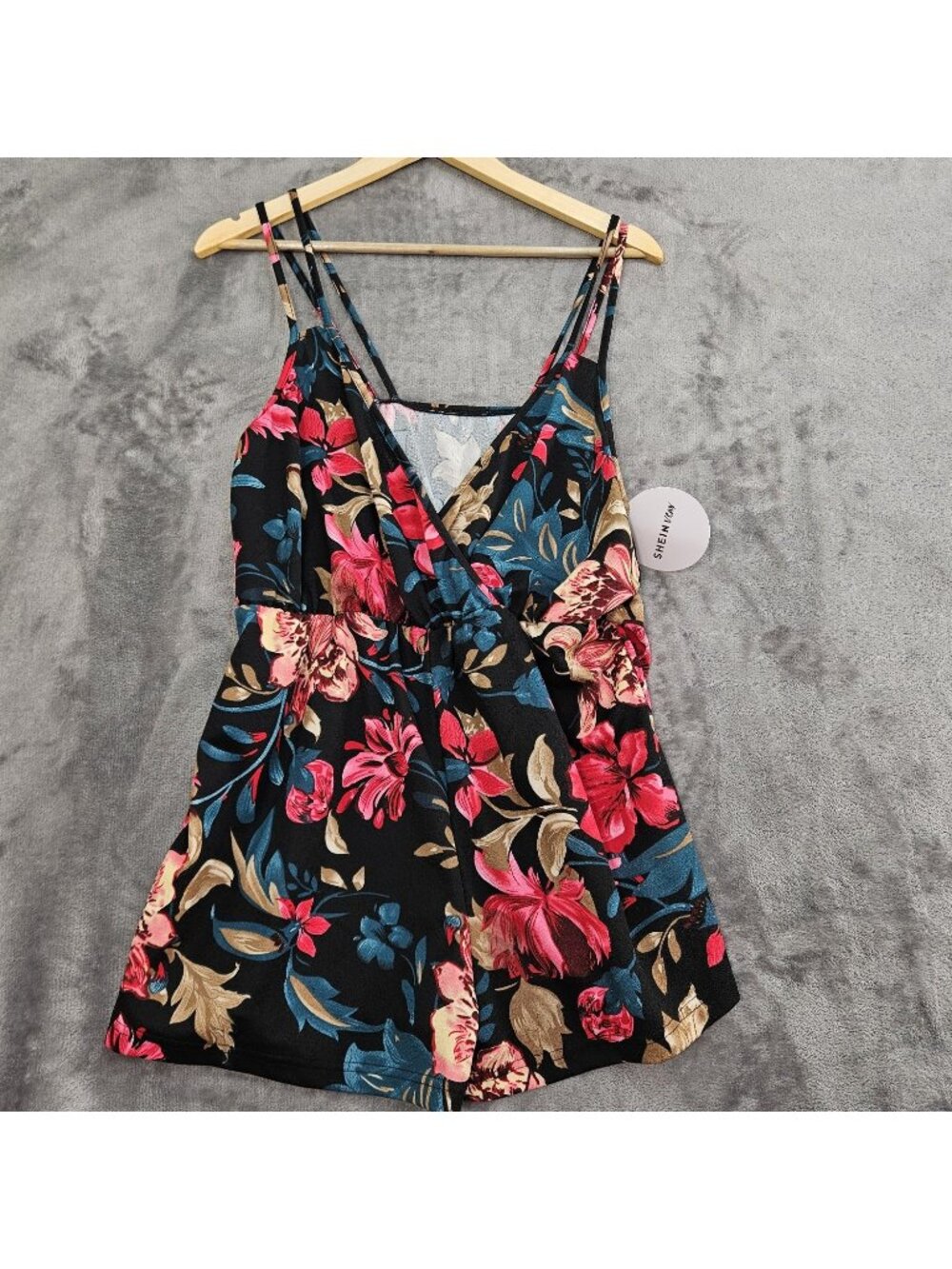 NWT Floral Romper Womens 12/14 0XL Black Resort Vacation Travel Spring Summer